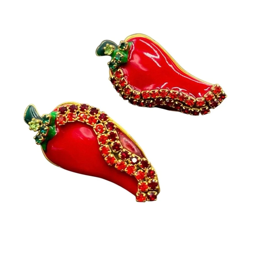 Lunch at the Ritz Vintage‎ Red Chili Pepper Enamel Rhinestone Pierced Earrings